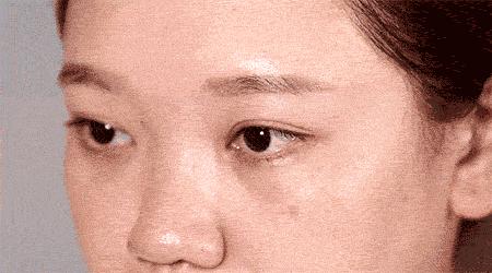 人过50岁抗皱最好吃什么,50岁老人抗皱纹护肤方法