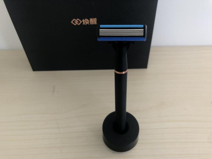 天猫绝了！30+道工序，成人“国宝”八件套仅199，拼多多：算你狠