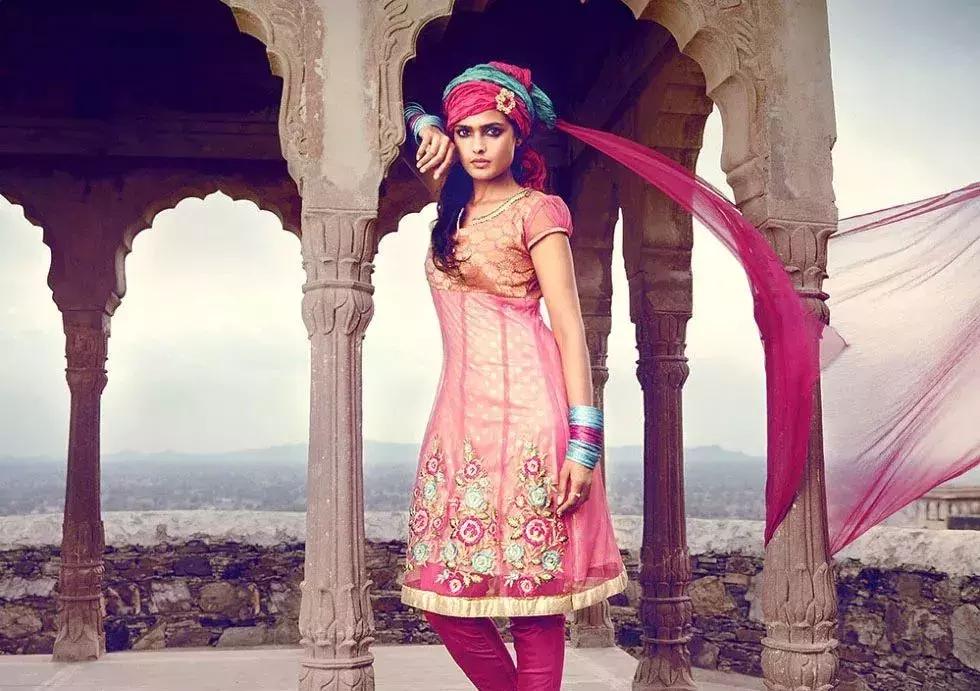 服装摄影图片大全欣赏,最新时装摄影作品欣赏