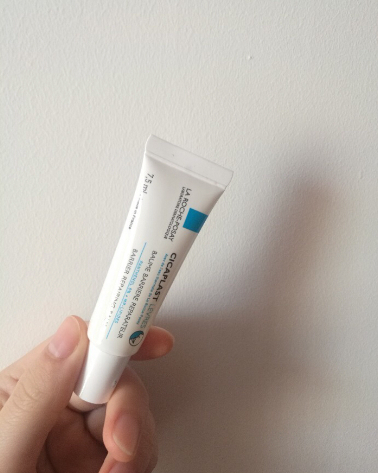 用了上百支润唇膏，我现在心目中的top10是这几个