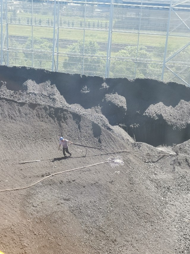 生活是一把无情的刀原唱,生活是一把无情刻刀清唱