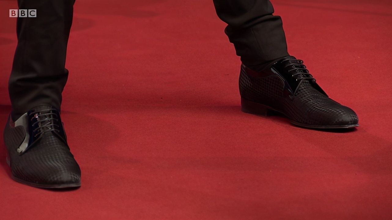 特鲁姆普战靴,特鲁姆普球衣