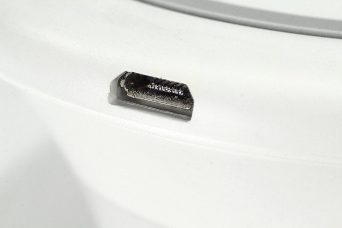 yeelight无线充电夜灯拆解,拆解cyansky手电筒