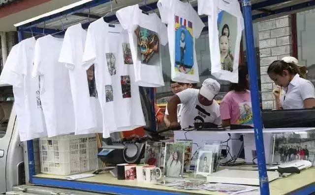 最好的t恤印花机,加盟t恤数码印花机