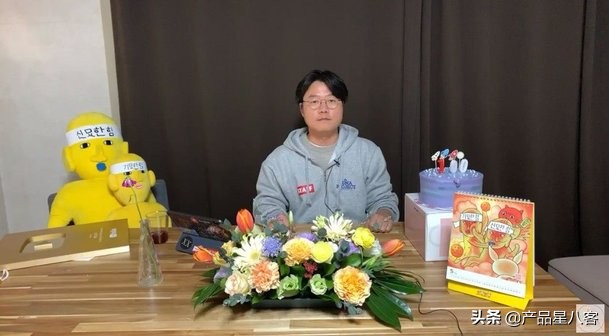 老罗直播替小北道歉,老罗道歉直播