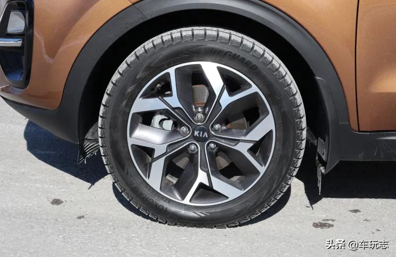 新一代起亚狮跑官图,新款起亚狮跑suv2022款