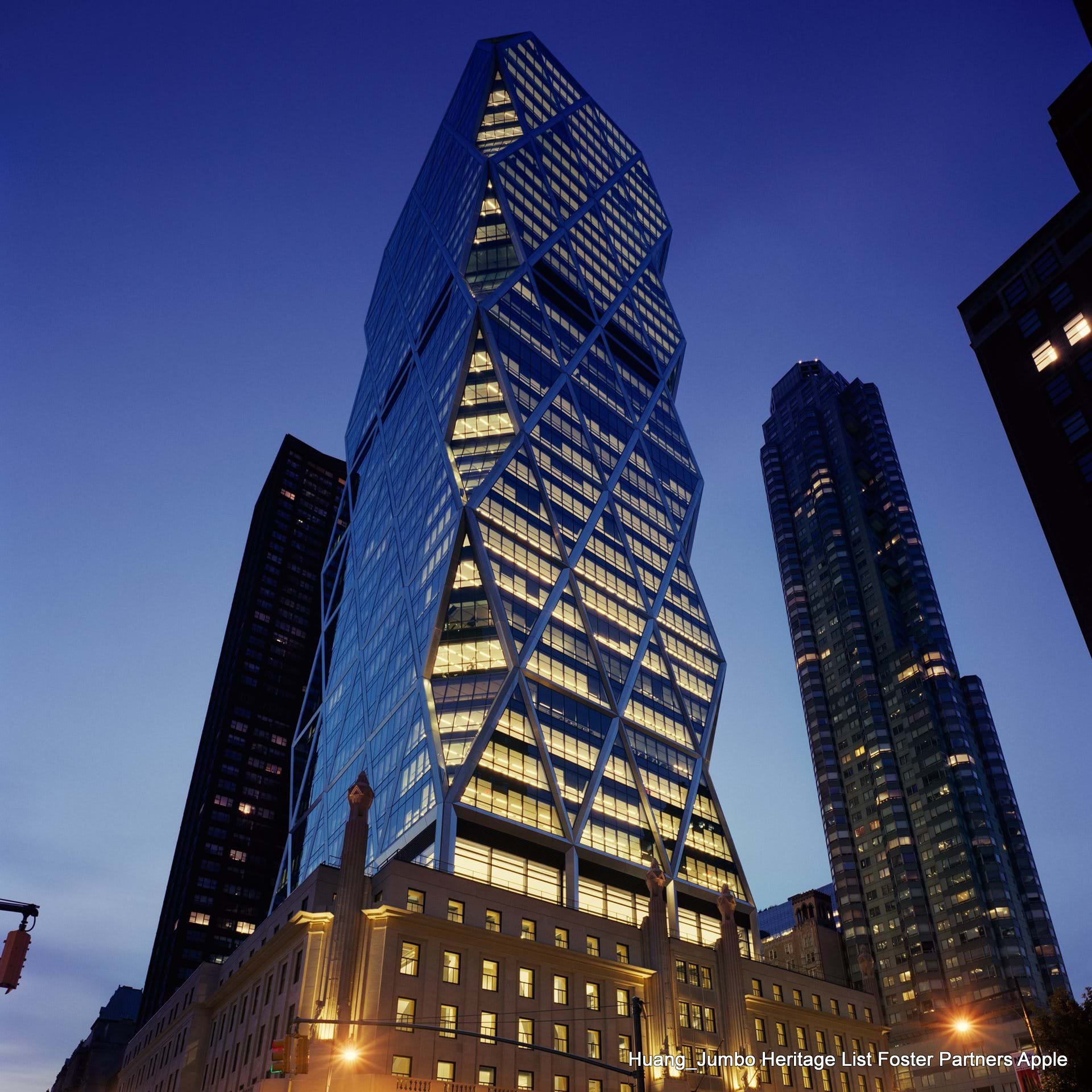 第4679回:生态节能简约苹果,福斯特建筑事务所