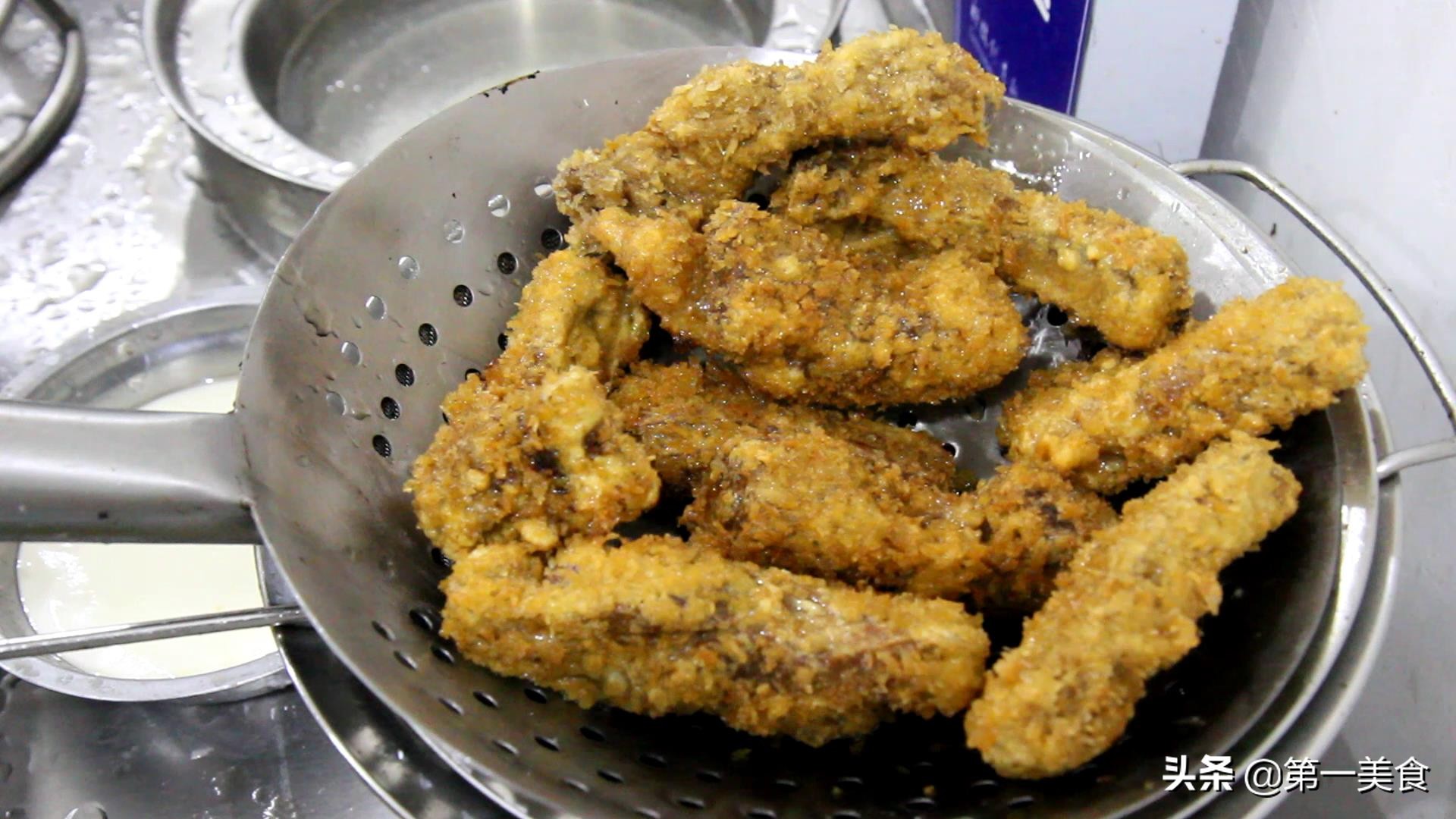 厨师长教你一个正宗的红烧排骨,桥头排骨蒜香排骨做法配方比例