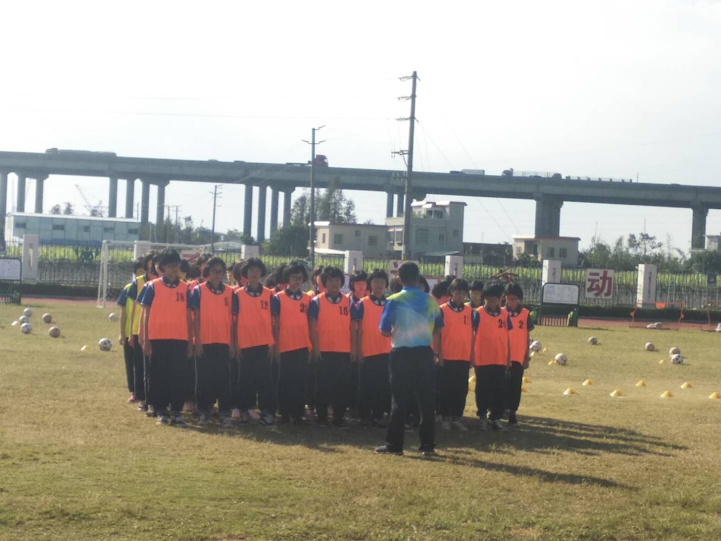 校园足球训练现状分析,校园足球开展现状及对策论文