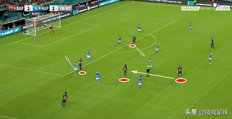 乌拉圭球星苏亚雷斯技术,苏亚雷斯和格列兹曼谁放左路右路