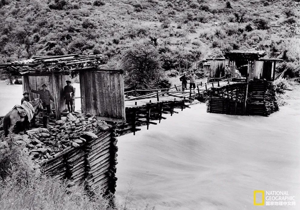 洛克徒步木里到稻城翻的是哪座山,秘境四川甘孜