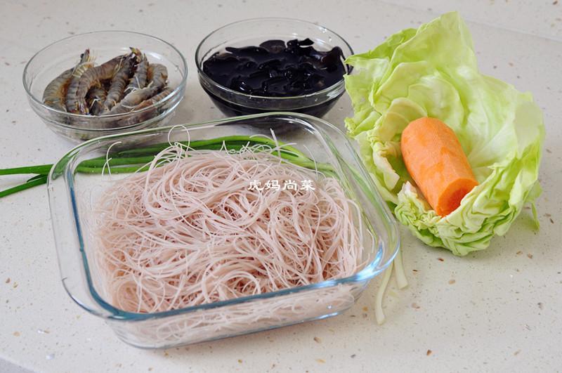 炒米粉怎么泡才会软又有弹性,炒米粉要把粉泡到什么程度