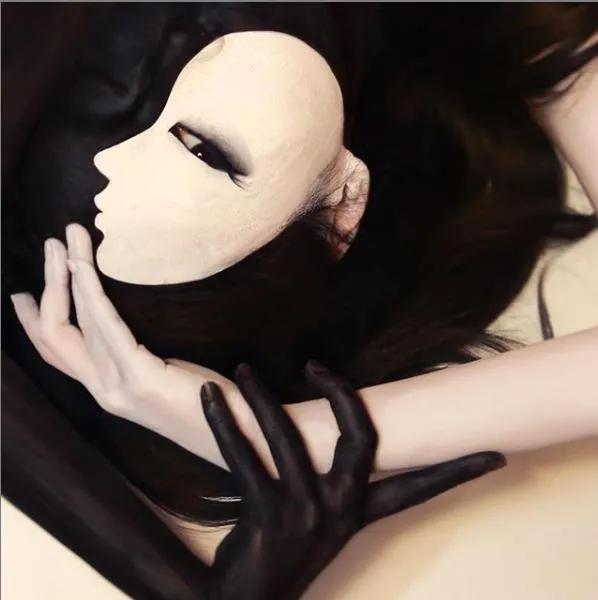 她在画画,神奇的视觉错觉画画