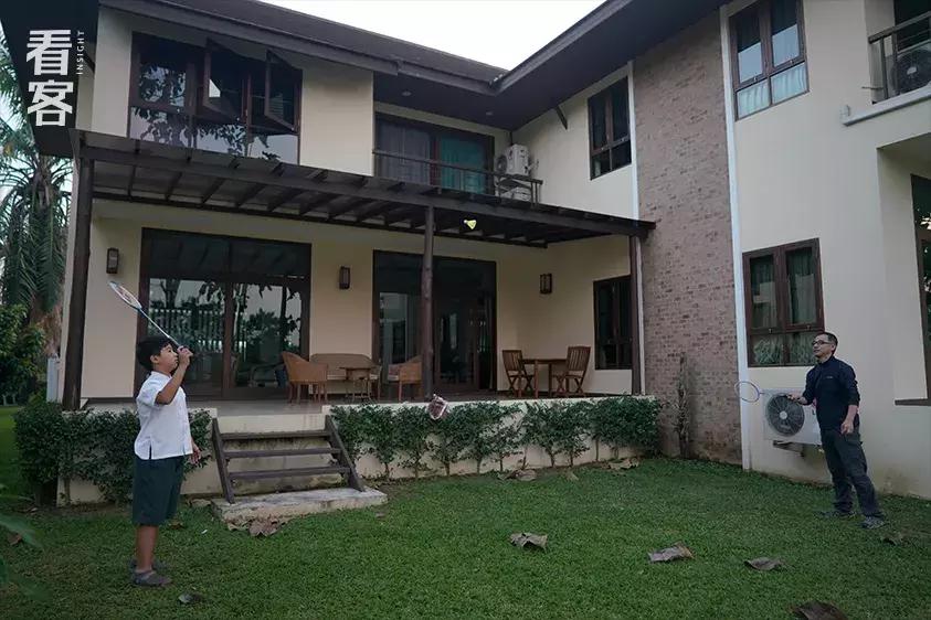 为了孩子上学全家都搬到县城好嘛,为了孩子上学全家去异地