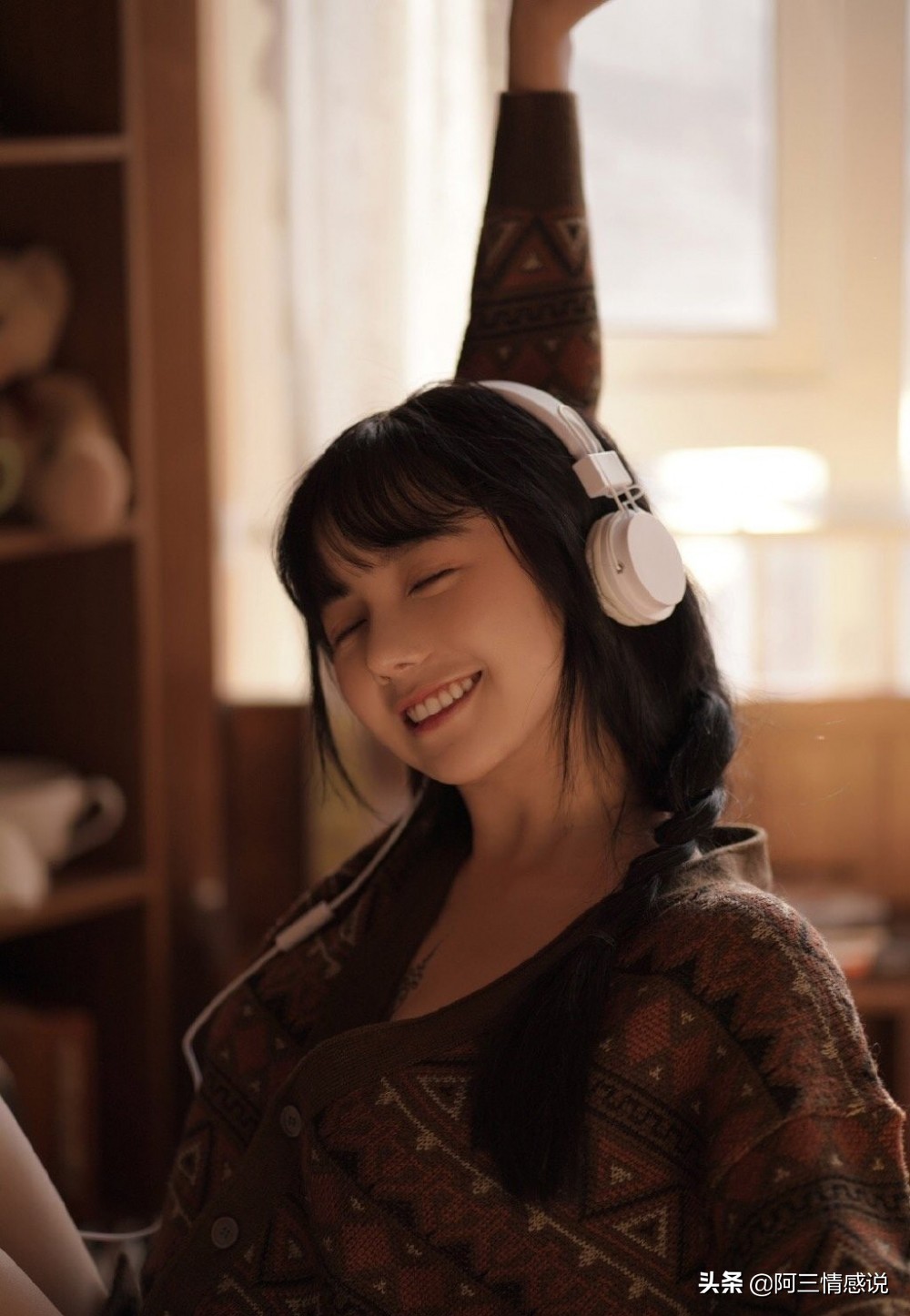 男生有女朋友还对其他女生有好感,有了女朋友还会对别的女生心动吗