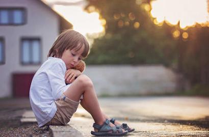 孩子不愿意上课家长该怎么处理,孩子不爱说话怎么办一招解决