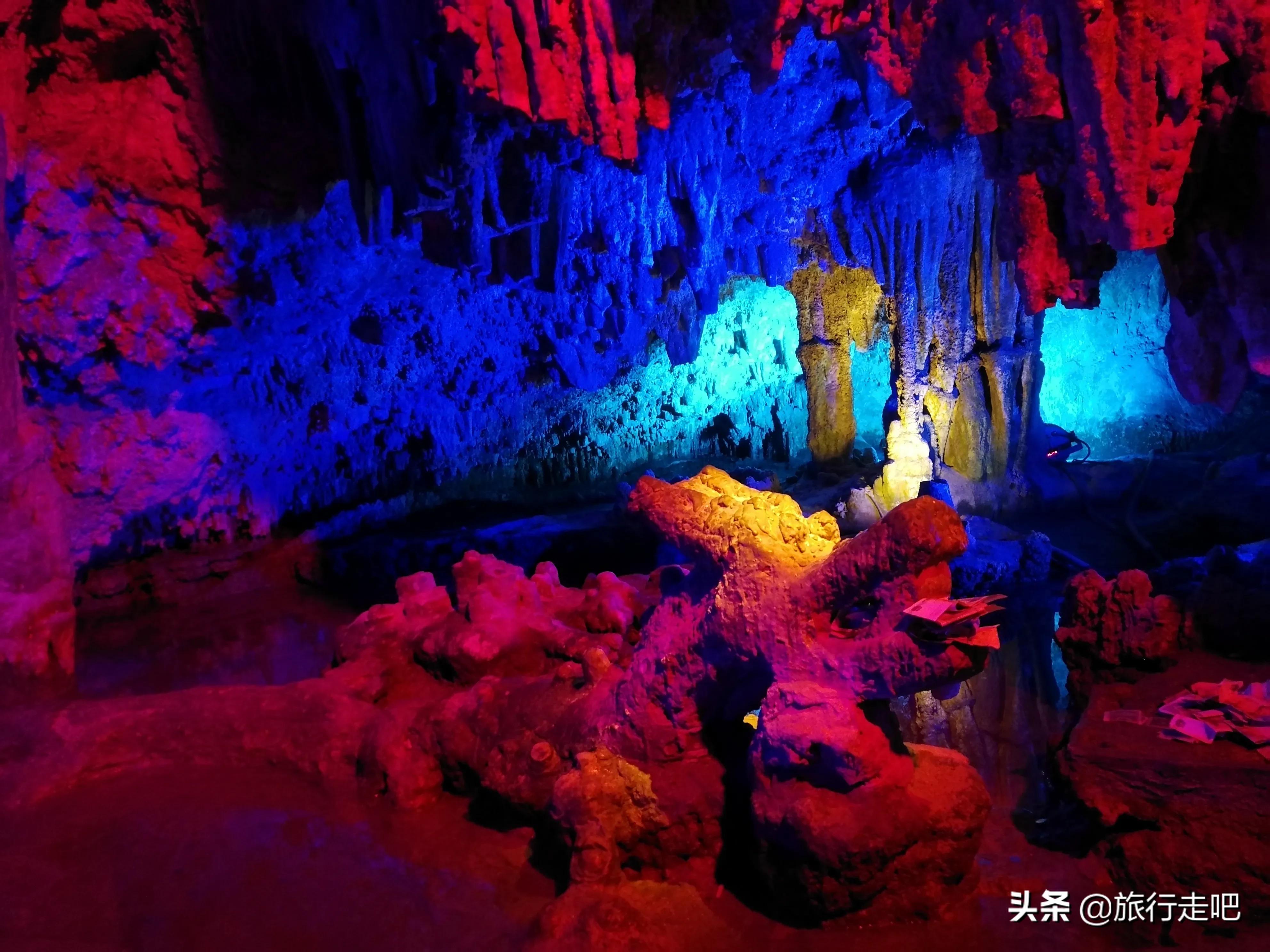 大自然的鬼斧神工柞水溶洞,柞水溶洞地质奇观