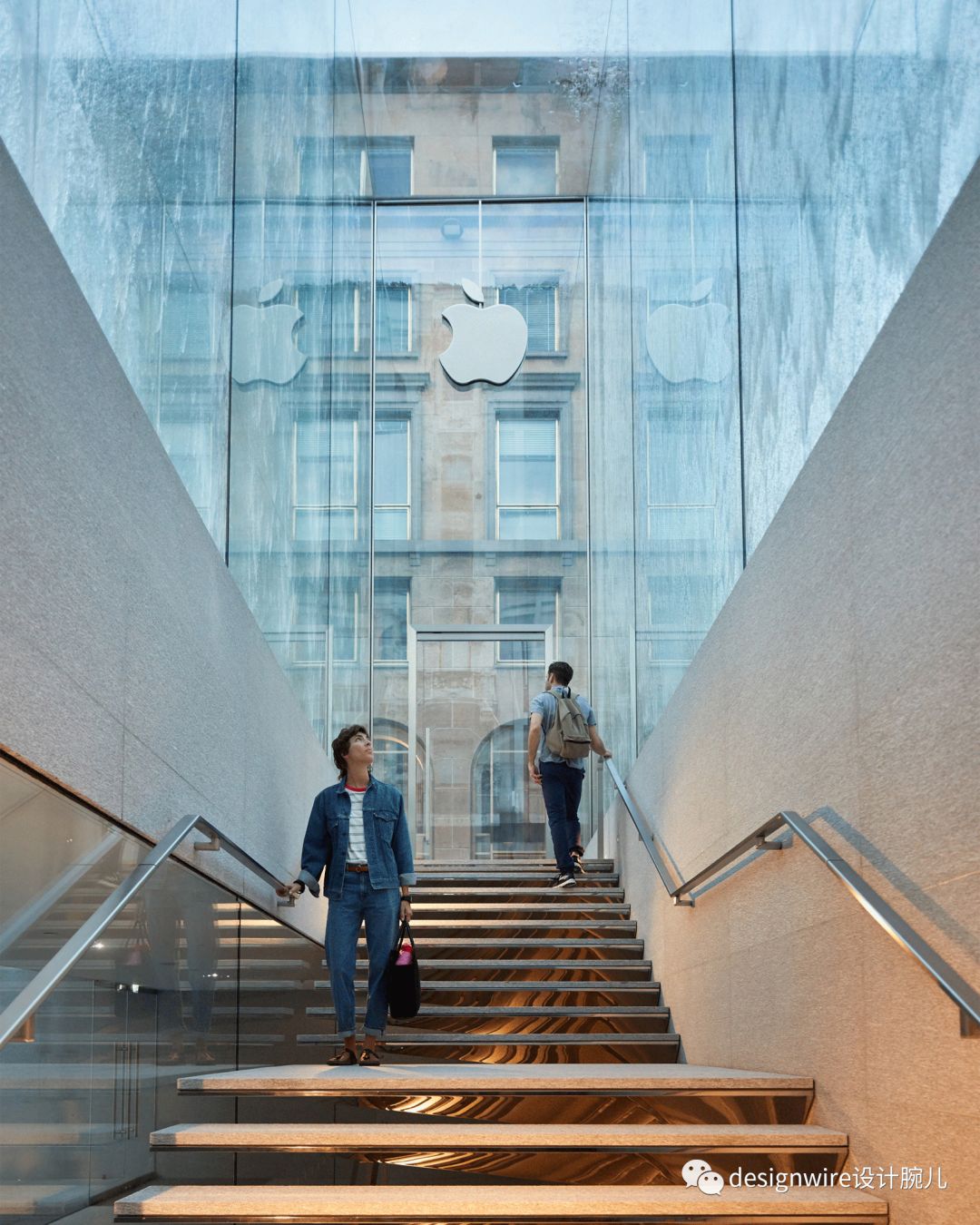 全球第一家苹果水上直营店在哪里,全球第一水上零售店