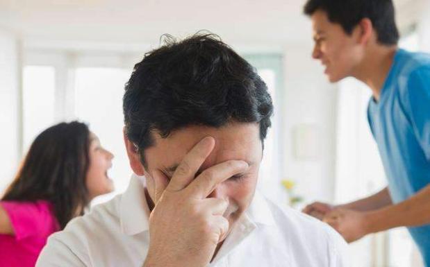 同事要我跟他调休,同事想和我换班我该怎么回复