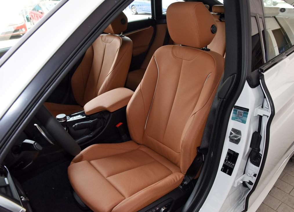 大溜背3.0t,大尺寸溜背车型