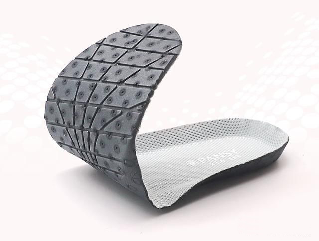 扁平足脚跟突出选什么鞋,拇外翻患者如何选择合适的鞋