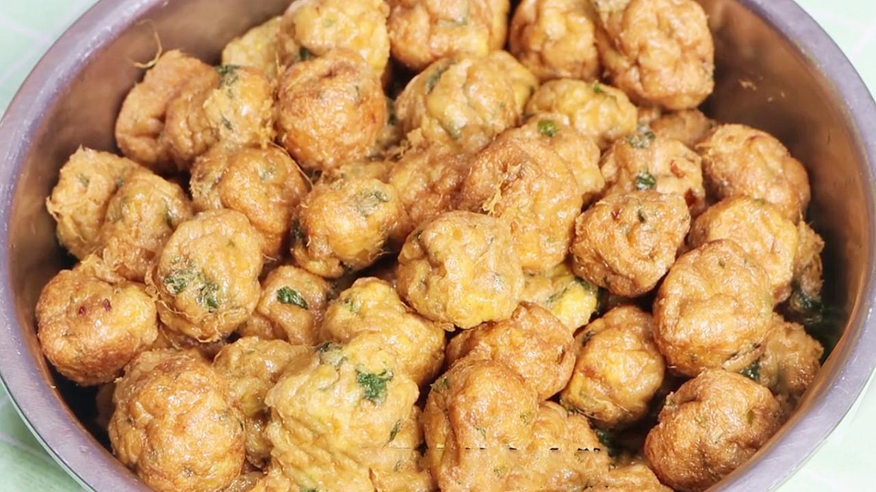 炸素丸子别只放面粉教你正确做法,炸丸子不要太粘锅