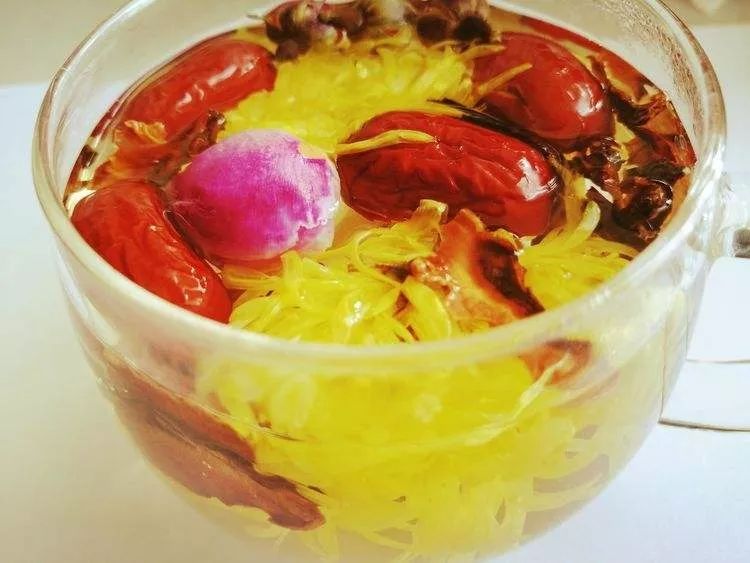 喝牡丹花茶有什么作用,女人喝牡丹花茶的好处