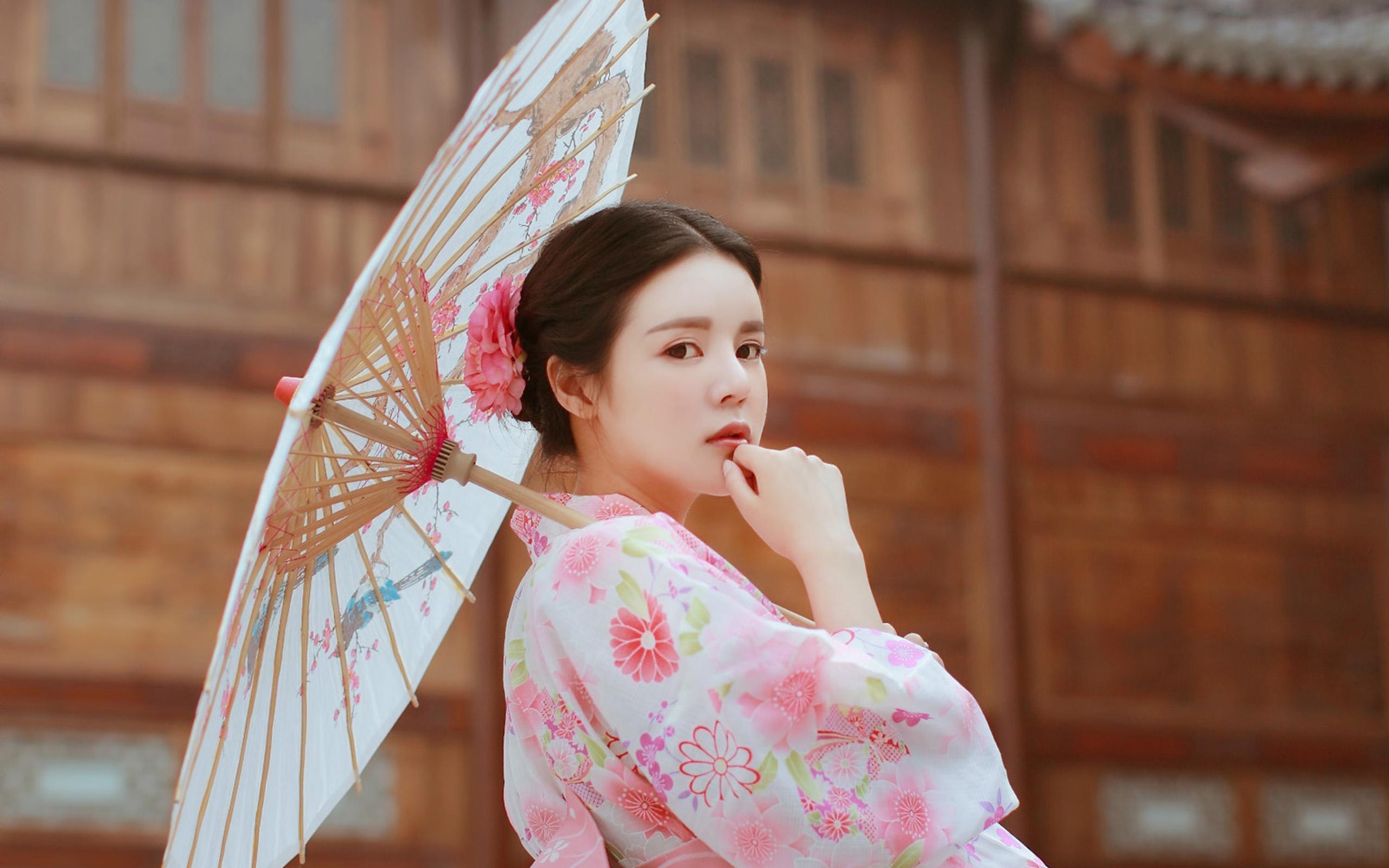 女生怎么和男生撩出感情,女生喜欢用什么方式撩男生