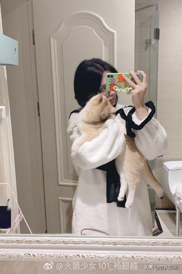 杨超越抽烟事件视频,杨超越辟谣抽烟截图