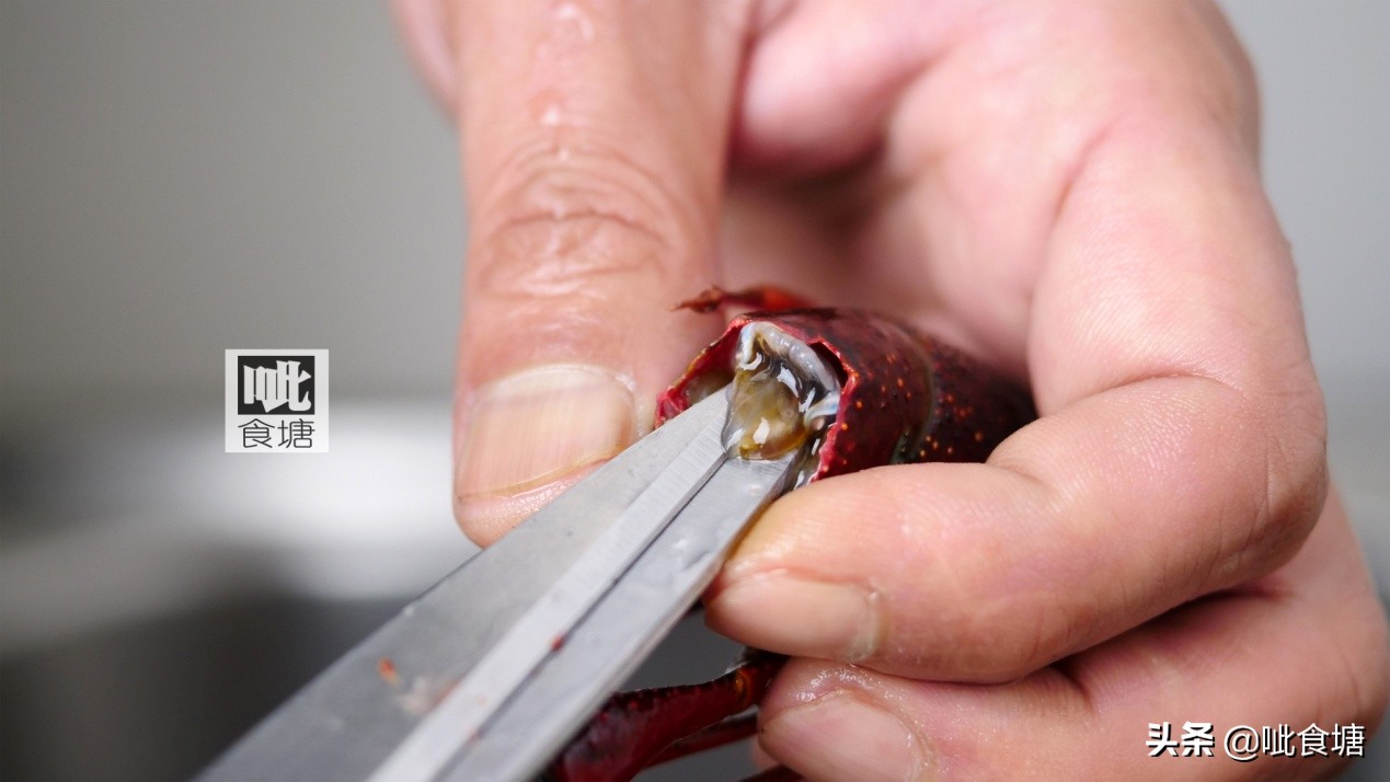 不带壳小龙虾最正宗做法,即食麻辣小龙虾推荐