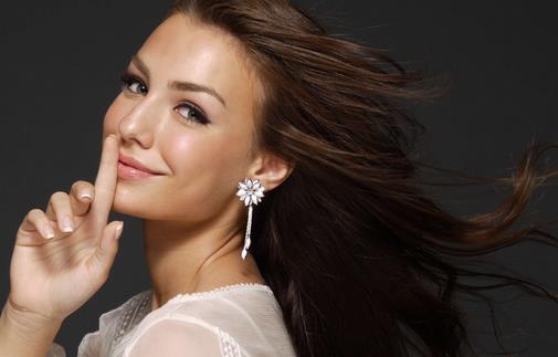 护发素和发膜有啥区别,护发素与发膜有啥区别