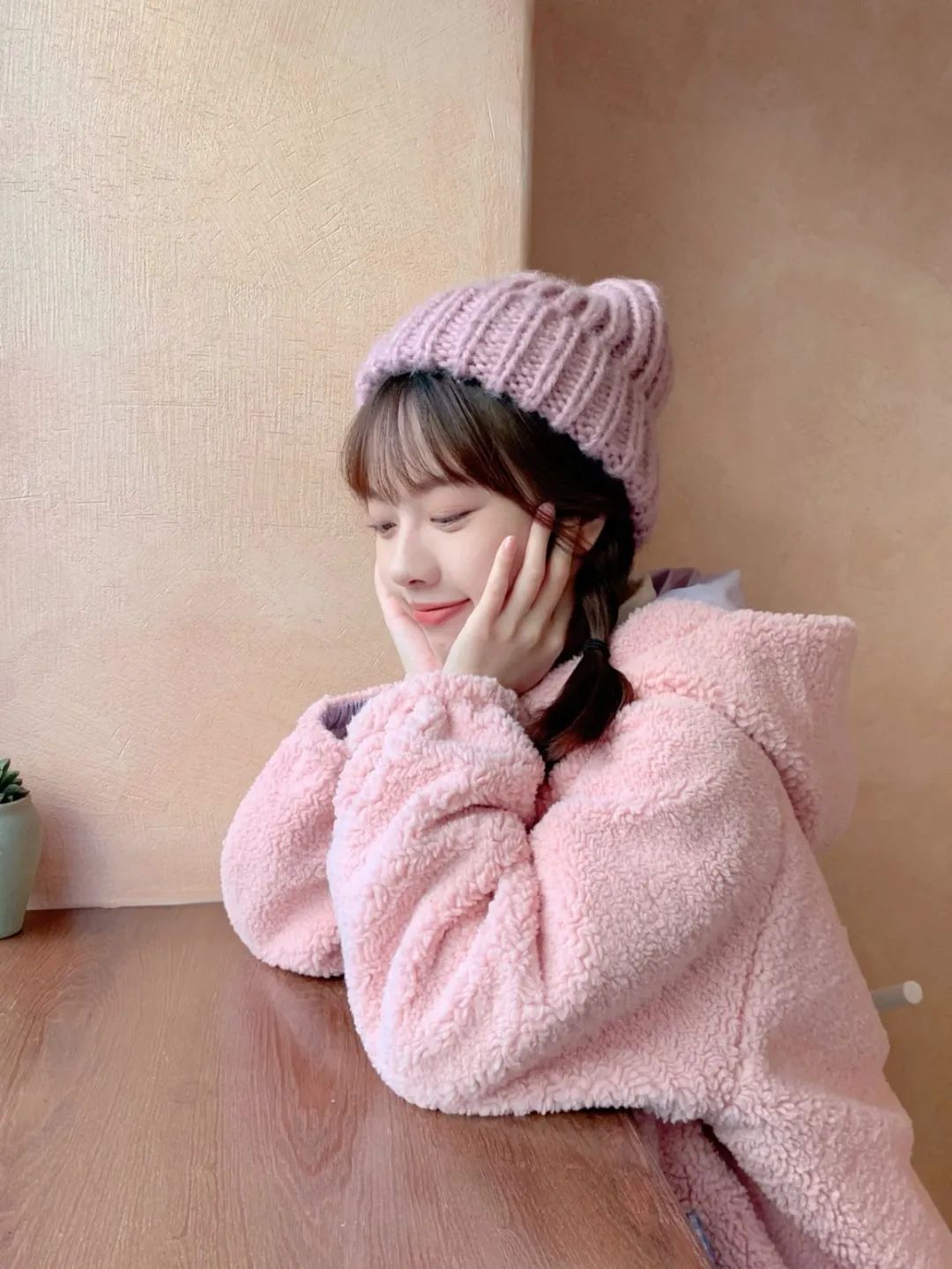 小个子学生党冬季穿搭高级感,学生党冬日穿搭攻略保暖还显高