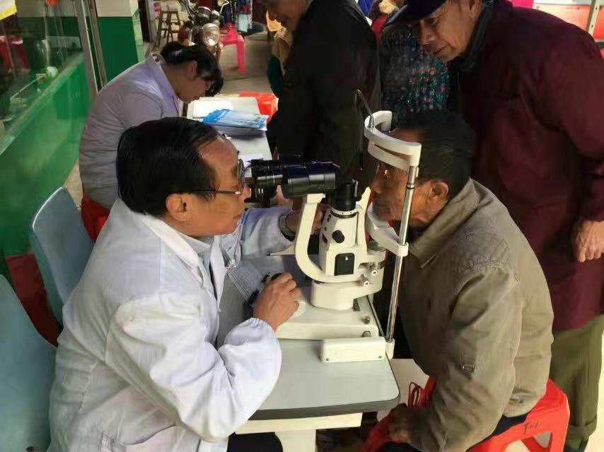 “康明行”为老区人民点亮“光明梦”