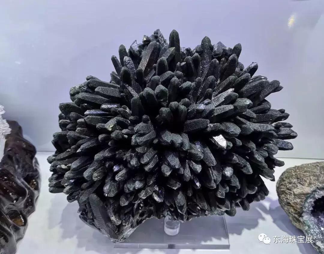 最好看的天然矿物,世界上最珍贵的矿物