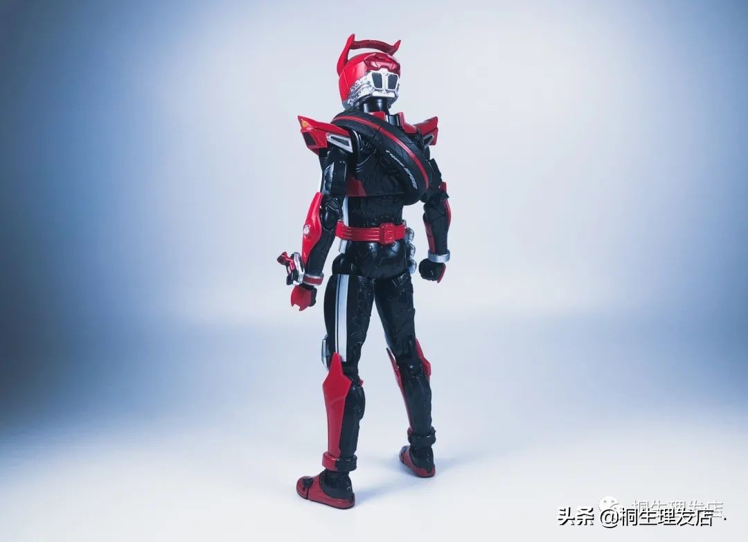 座驾最贵的假面骑士！假面骑士Drive驰骑shf测评