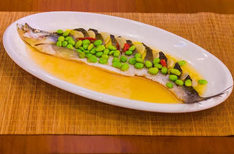 莫干山幽静住宿,莫干山恒温泳池度假酒店