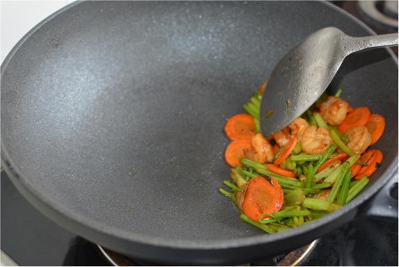 九阳不粘锅美食视频,炒菜不粘锅九阳