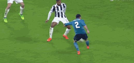 02世界杯里瓦尔多倒钩,足坛过人招式