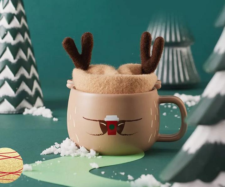 被星巴克的圣诞款设计，“闪”到了