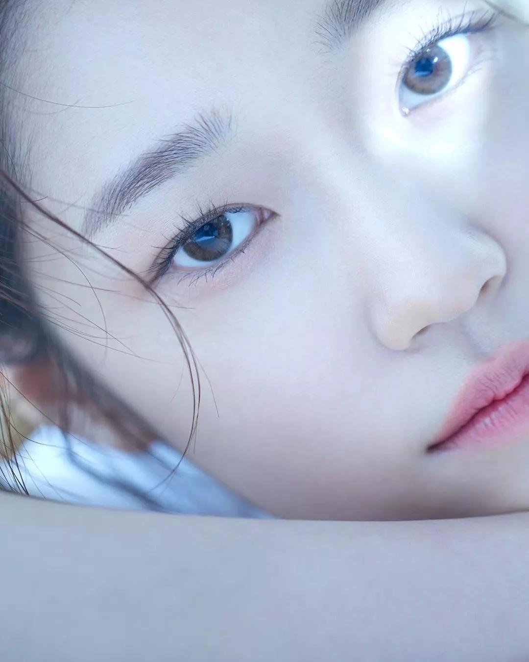 素颜比化妆好看怎么回事,素颜比化妆好看的女生