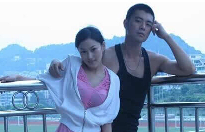 22岁当足球宝贝，一路被群嘲，33岁的她演配角比主角还美