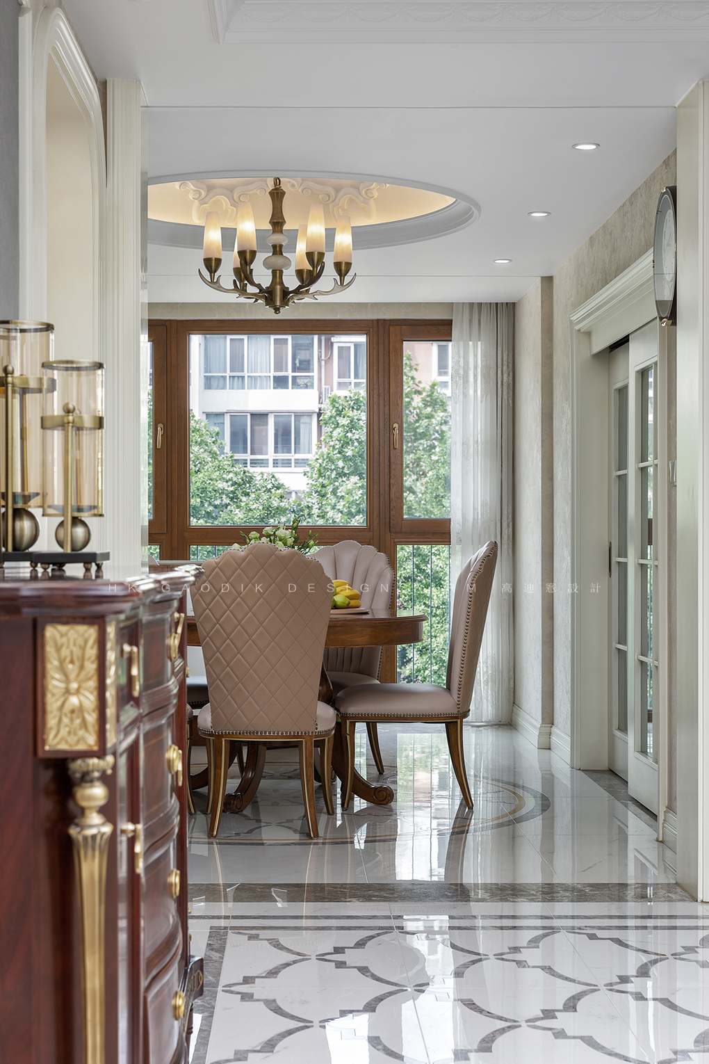 高迪愙实景|护墙板+石膏线，没有软装也超美！