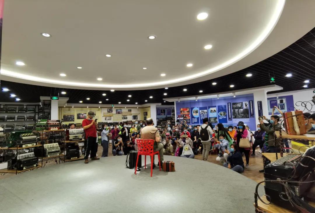 中国最适合慢生活的小城伊宁市,闲适安逸,住下就不想走了