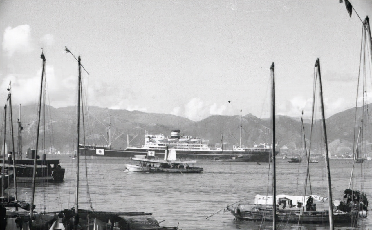 长津湖战役霍英东到底做了什么？死后竟然可以享受国葬