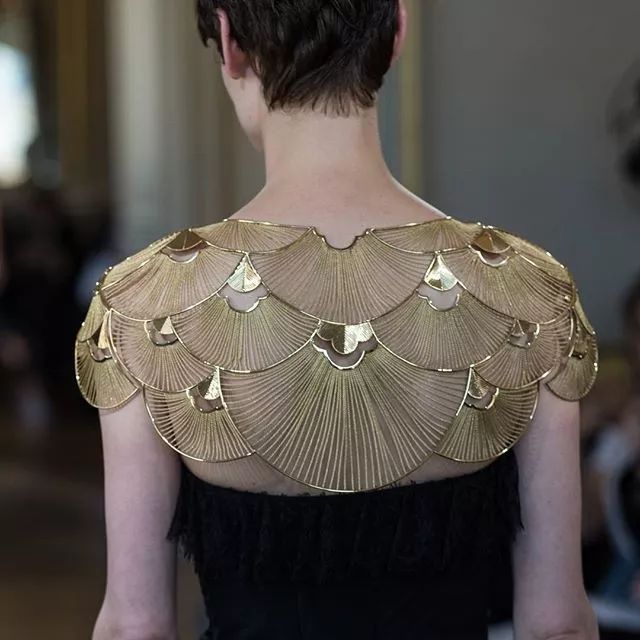 珠宝首饰完美搭配效果更加好,珠宝首饰有哪些设计风格