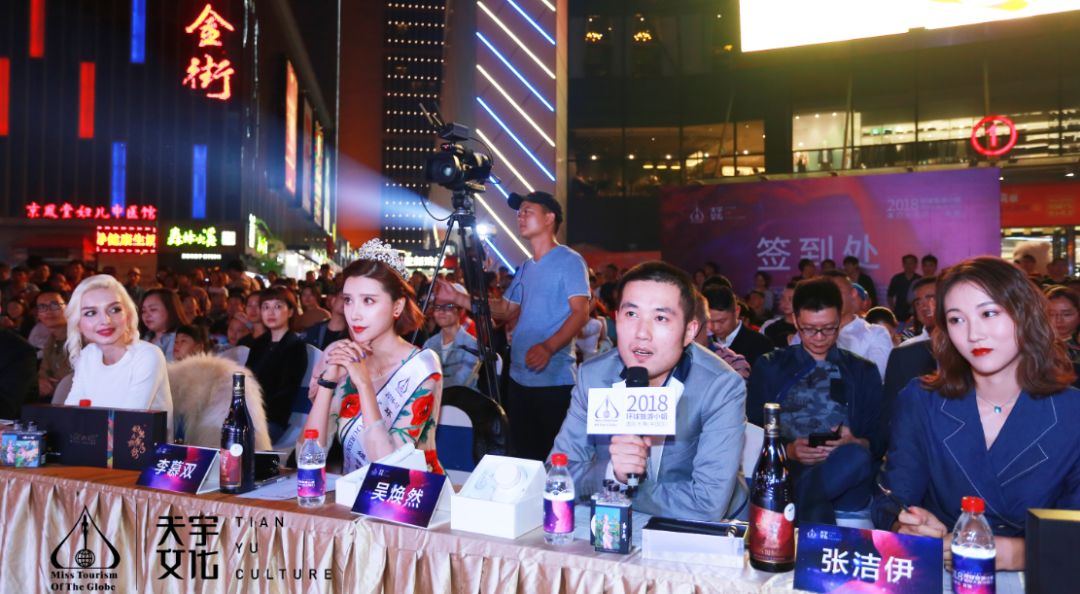 厦门分赛区复赛，导师们各出奇招抢人，黄子韬都搬出来了~