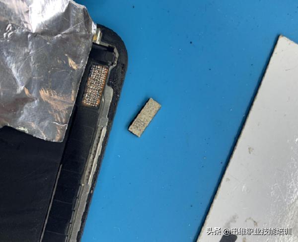 手机触摸失灵了怎么修华为xs,手机触摸失灵维修哪家专业