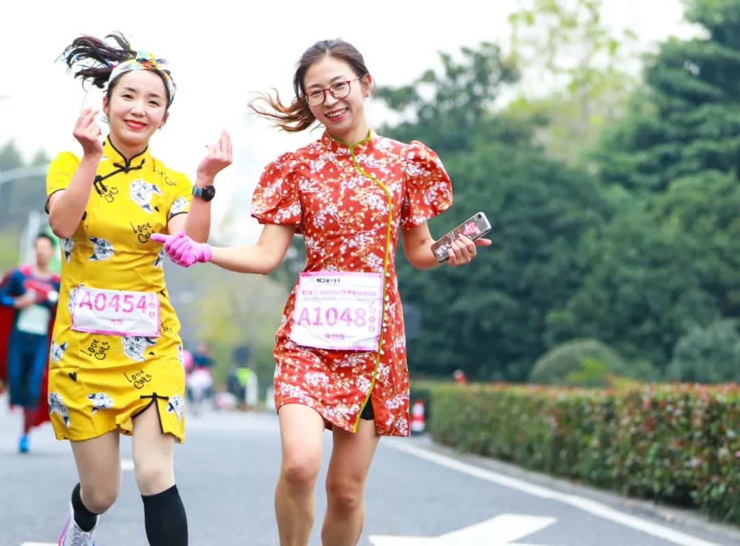 人生第二个半马，和美力粉红军团奔跑在钱塘江边