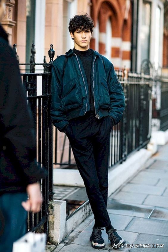 怎么穿显得腿长男,长得矮腿粗的男生怎么穿