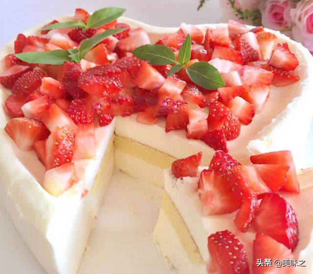 母亲节专属6寸牛奶奶油鲜花蛋糕,用粘土做母亲节送给妈妈的蛋糕